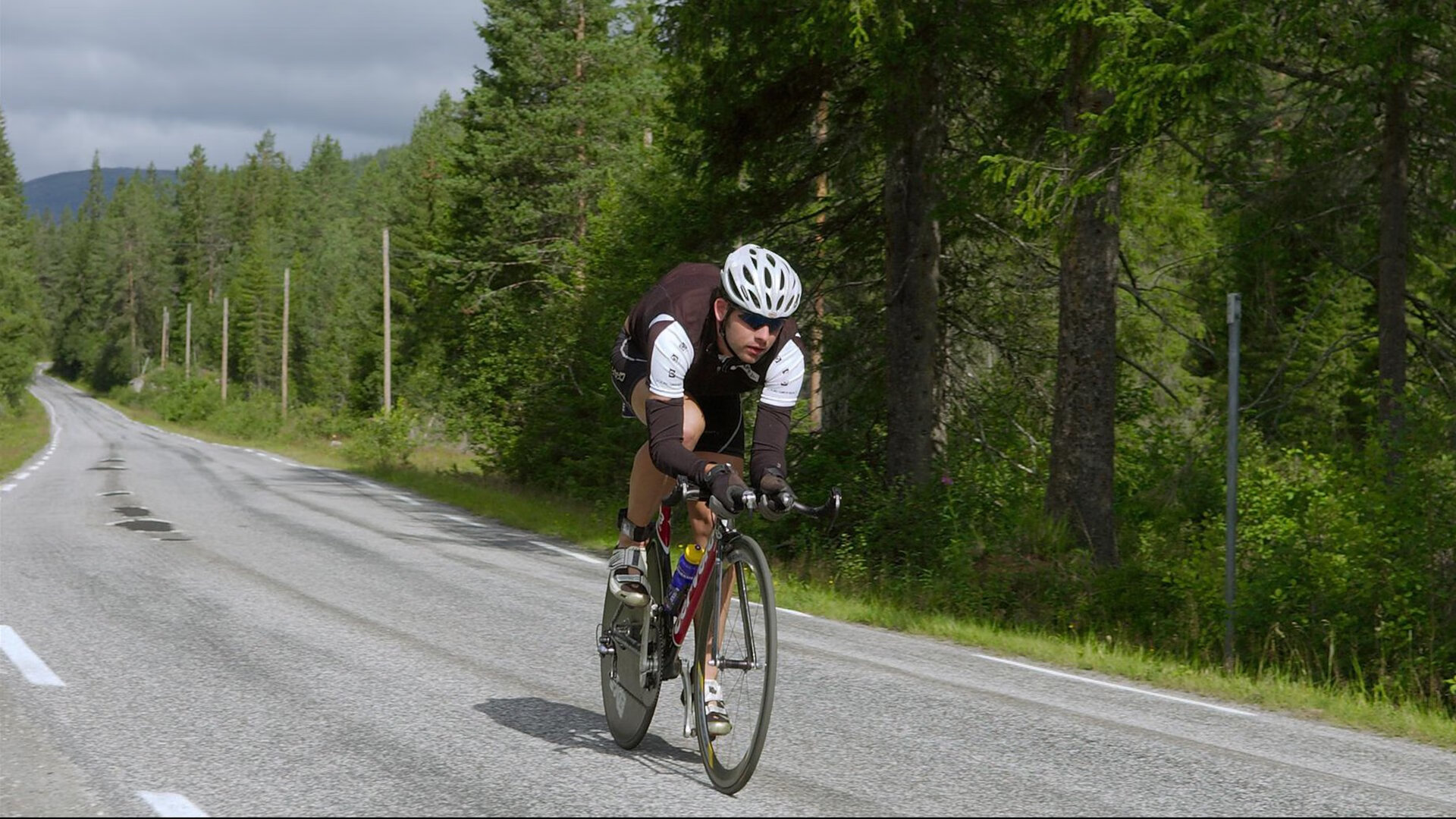 凯恩迎来十五赛季高光表现，掘金球迷沸腾！